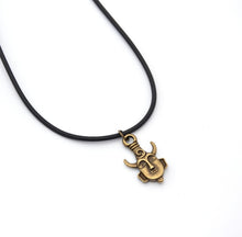 Load image into Gallery viewer, Retro Necklace Surrounding