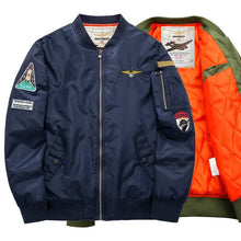 Load image into Gallery viewer, High quality  Green Military  jacket