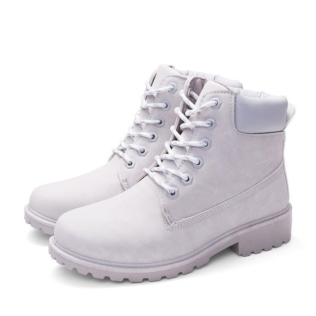 Snow boots women